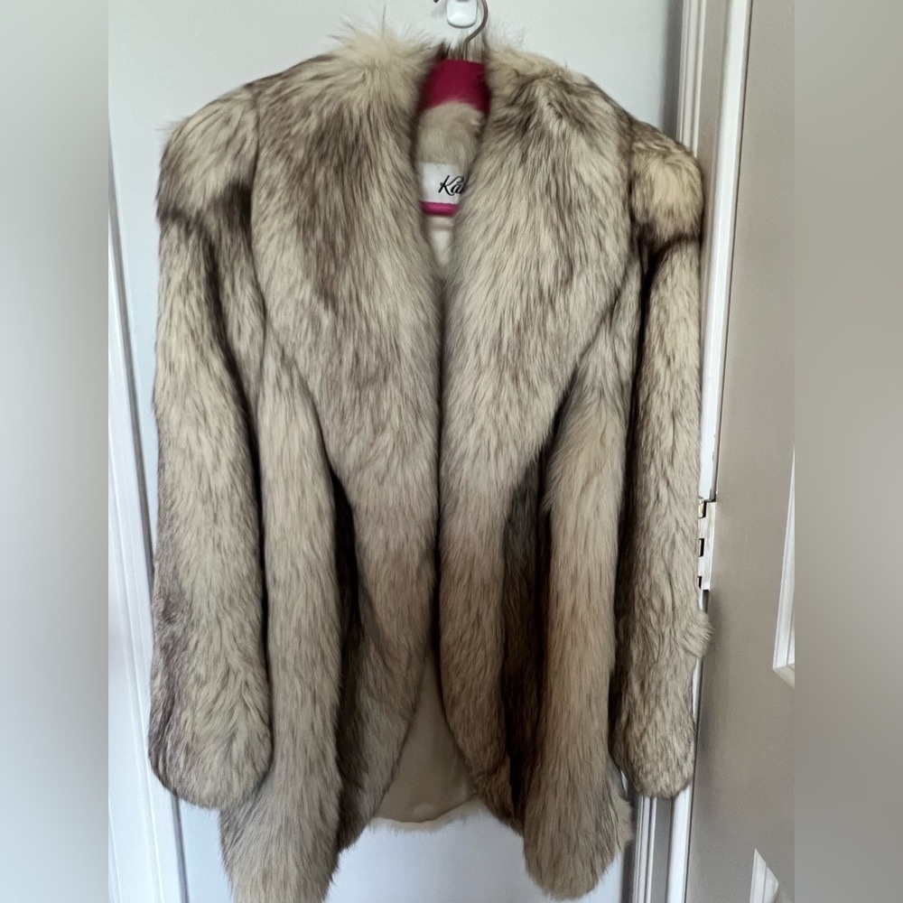 Vintage Kakas Company | white/grey fox fur coat